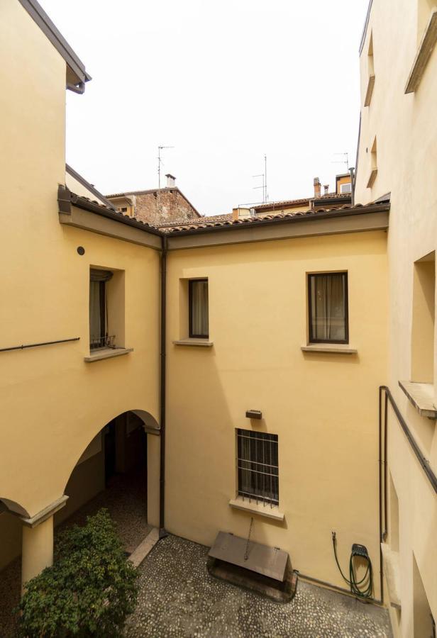 Broccaindosso 33 - Appartamento Nel Centro Storico Bologna Kültér fotó